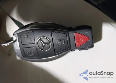 2016 Mercedes-Benz Glc 300 из США, поврежденный, VIN WDC0G4JB5GF055810